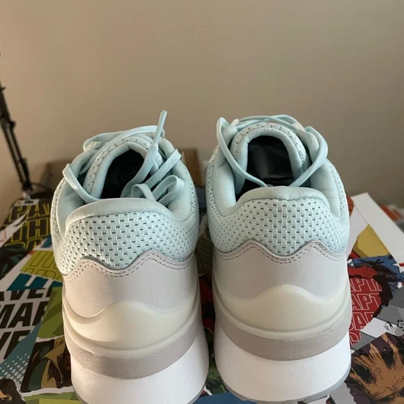 adidas Originals ZNCHILL LIGHTMOTION Shoes Women's Size 11 brand new/No box - Picture 4 of 7